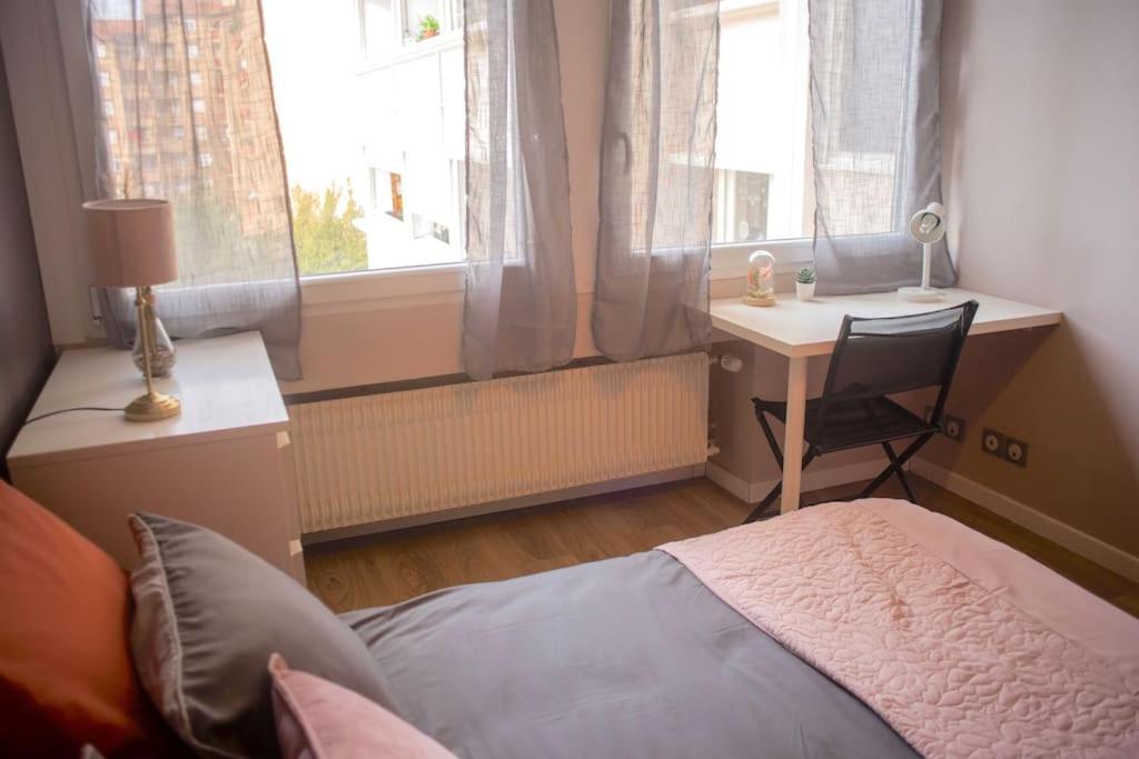 T2 Cosy & Moderne Avec Parking Prive Gratuit A Villeurbanne Exterior photo