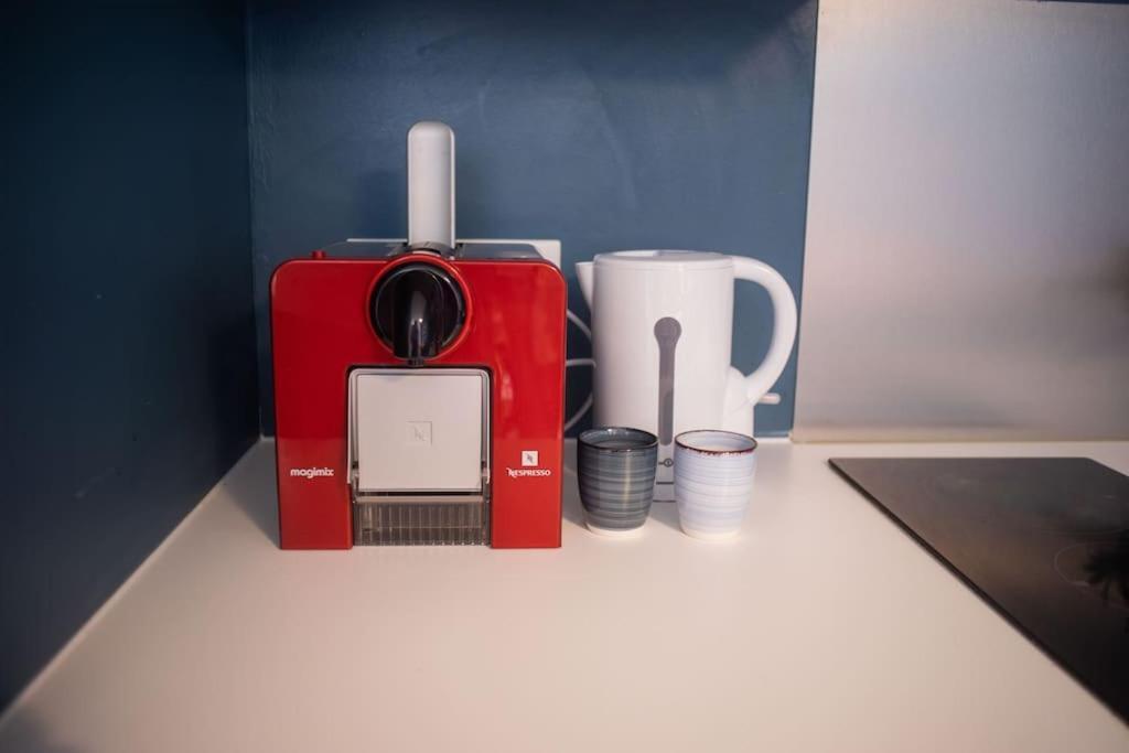 T2 Cosy & Moderne Avec Parking Prive Gratuit A Villeurbanne Exterior photo